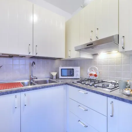 Frontelago Lake Como Apartamento *